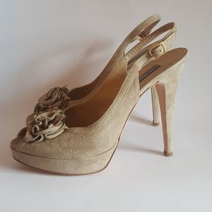 Angelo Bervcato beige suede flower toe slingbacks